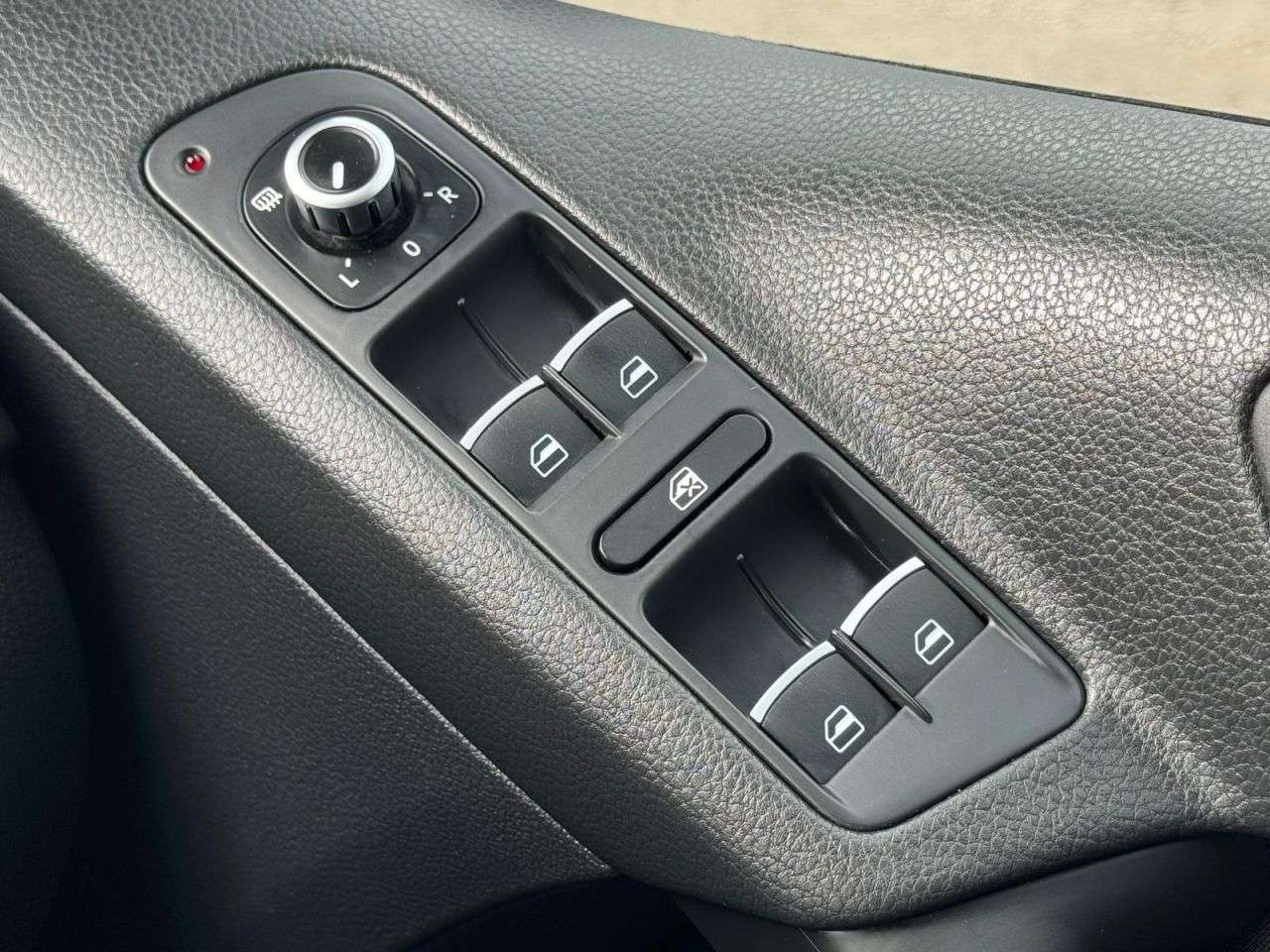 2015 VOLKSWAGEN TIGUAN 2015 VOLKSWAGEN TIGUAN