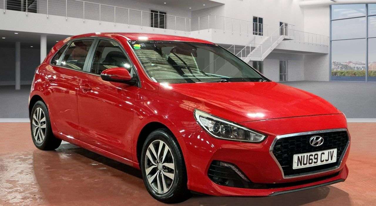 A 2019 HYUNDAI I30 1.4 T-GDi SE Nav Hatchback 5dr Petrol Manual Euro 6 (s/s) (140 ps) A 2019 HYUNDAI I30 1.4 T-GDi SE Nav Hatchback 5dr Petrol Manual Euro 6 (s/s) (140 ps)