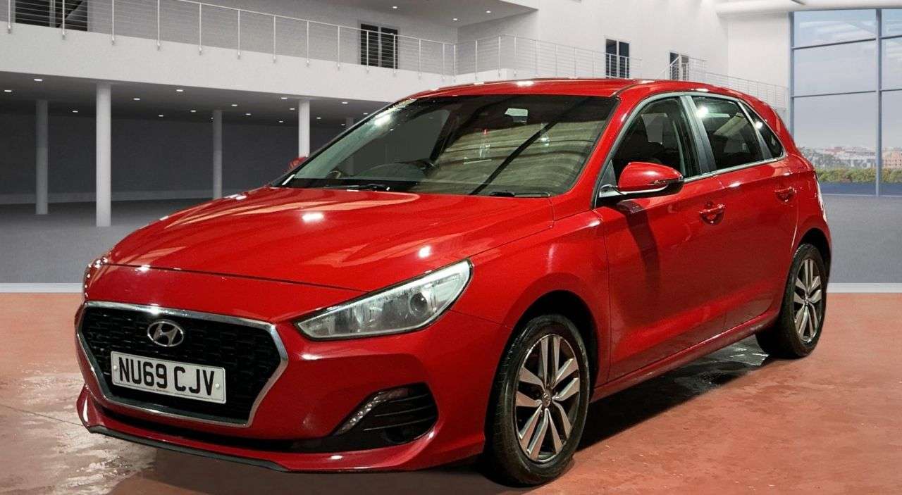 A 2019 HYUNDAI I30 1.4 T-GDi SE Nav Hatchback 5dr Petrol Manual Euro 6 (s/s) (140 ps) A 2019 HYUNDAI I30 1.4 T-GDi SE Nav Hatchback 5dr Petrol Manual Euro 6 (s/s) (140 ps)