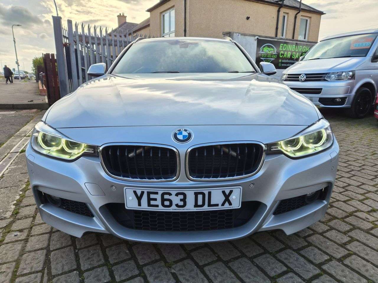 A 2013 BMW 3 SERIES 2.0 320d M Sport Touring 5dr Diesel Manual xDrive Euro 5 (s/s) (184 ps) A 2013 BMW 3 SERIES 2.0 320d M Sport Touring 5dr Diesel Manual xDrive Euro 5 (s/s) (184 ps)