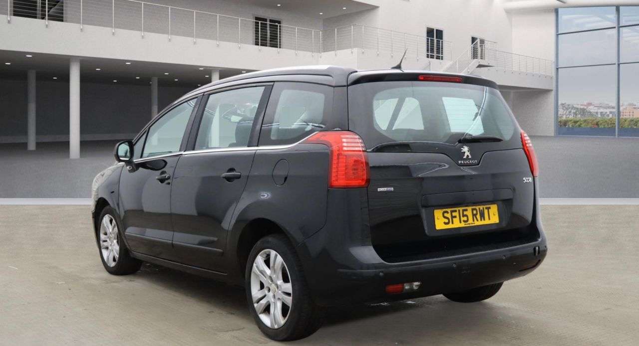 A 2015 PEUGEOT 5008 1.6 BlueHDi Active MPV 5dr Diesel Manual Euro 6 (s/s) (120 ps) A 2015 PEUGEOT 5008 1.6 BlueHDi Active MPV 5dr Diesel Manual Euro 6 (s/s) (120 ps)