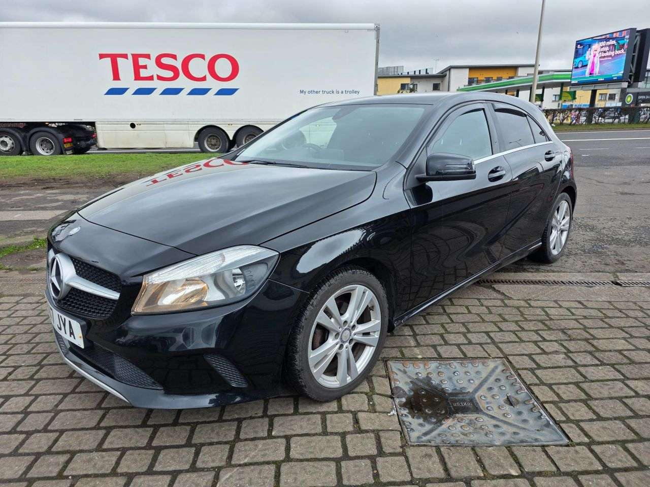 A 2017 MERCEDES-BENZ A-CLASS 1.5 A180d Sport Hatchback 5dr Diesel Manual Euro 6 (s/s) (109 ps) A 2017 MERCEDES-BENZ A-CLASS 1.5 A180d Sport Hatchback 5dr Diesel Manual Euro 6 (s/s) (109 ps)