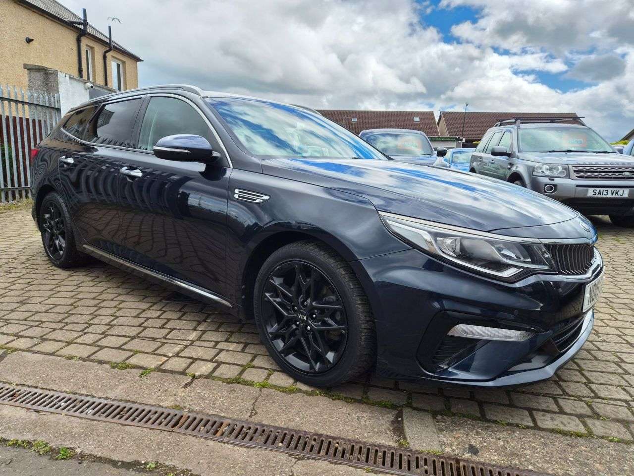 A 2019 KIA OPTIMA 1.6 CRDi 3 Sportswagon 5dr Diesel Manual Euro 6 (s/s) (134 bhp) A 2019 KIA OPTIMA 1.6 CRDi 3 Sportswagon 5dr Diesel Manual Euro 6 (s/s) (134 bhp)
