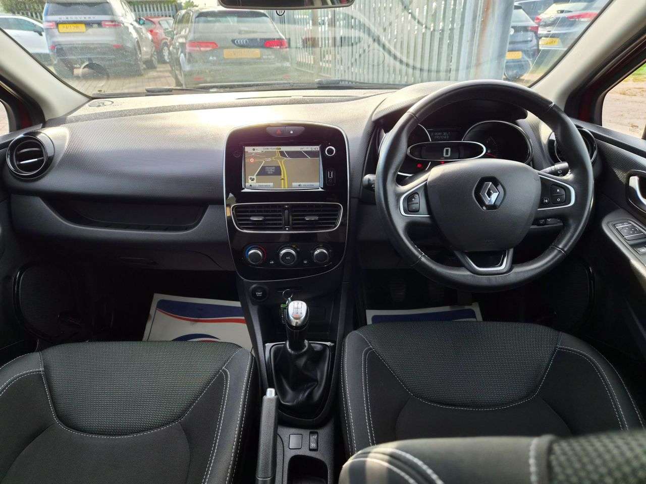 2017 RENAULT CLIO 2017 RENAULT CLIO