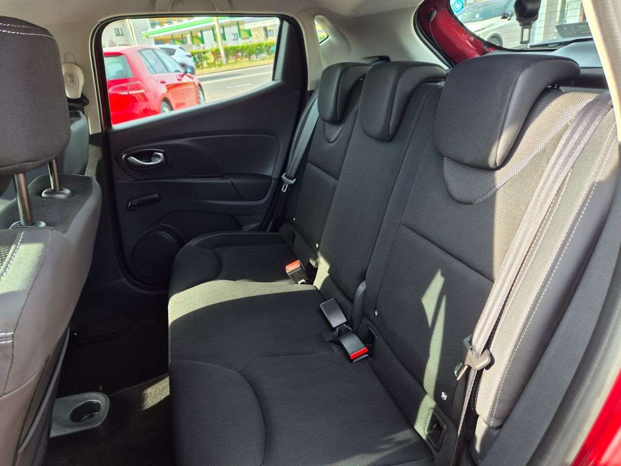 2017 RENAULT CLIO 2017 RENAULT CLIO