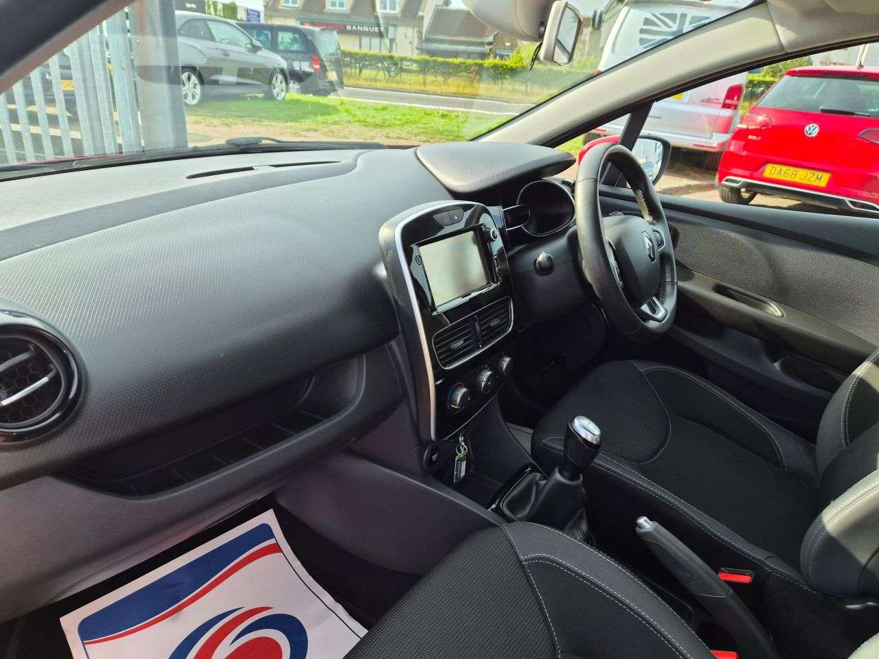 2017 RENAULT CLIO 2017 RENAULT CLIO