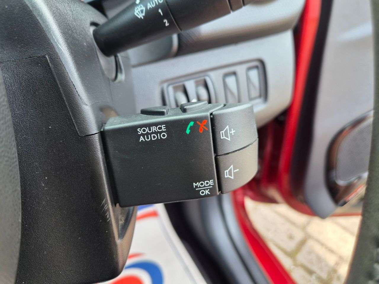 2017 RENAULT CLIO 2017 RENAULT CLIO