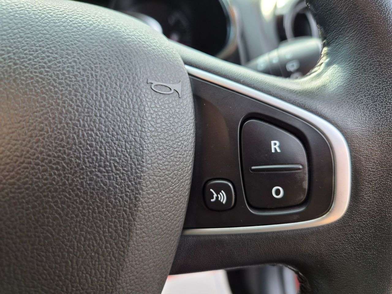 2017 RENAULT CLIO 2017 RENAULT CLIO