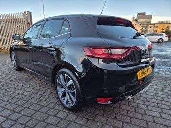 A 2017 RENAULT MEGANE 1.5 dCi Dynamique Nav Hatchback 5dr Diesel Manual Euro 6 (s/s) (110 ps) A 2017 RENAULT MEGANE 1.5 dCi Dynamique Nav Hatchback 5dr Diesel Manual Euro 6 (s/s) (110 ps)