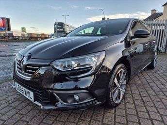 A 2017 RENAULT MEGANE 1.5 dCi Dynamique Nav Hatchback 5dr Diesel Manual Euro 6 (s/s) (110 ps) A 2017 RENAULT MEGANE 1.5 dCi Dynamique Nav Hatchback 5dr Diesel Manual Euro 6 (s/s) (110 ps)