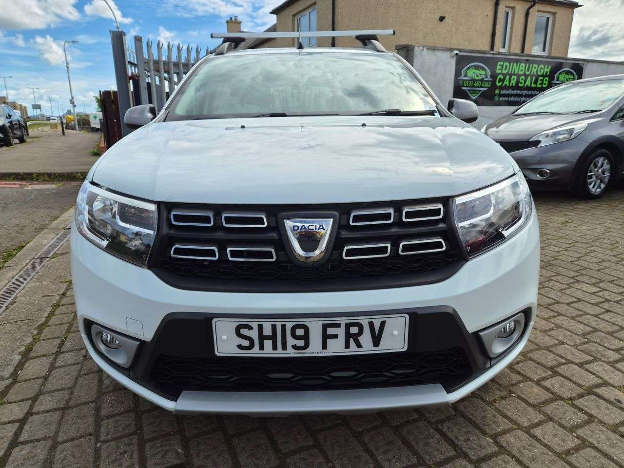 A 2019 DACIA LOGAN MCV STEPWAY 0.9 TCe Comfort Estate 5dr Petrol Manual Euro 6 (s/s) (90 ps) A 2019 DACIA LOGAN MCV STEPWAY 0.9 TCe Comfort Estate 5dr Petrol Manual Euro 6 (s/s) (90 ps)