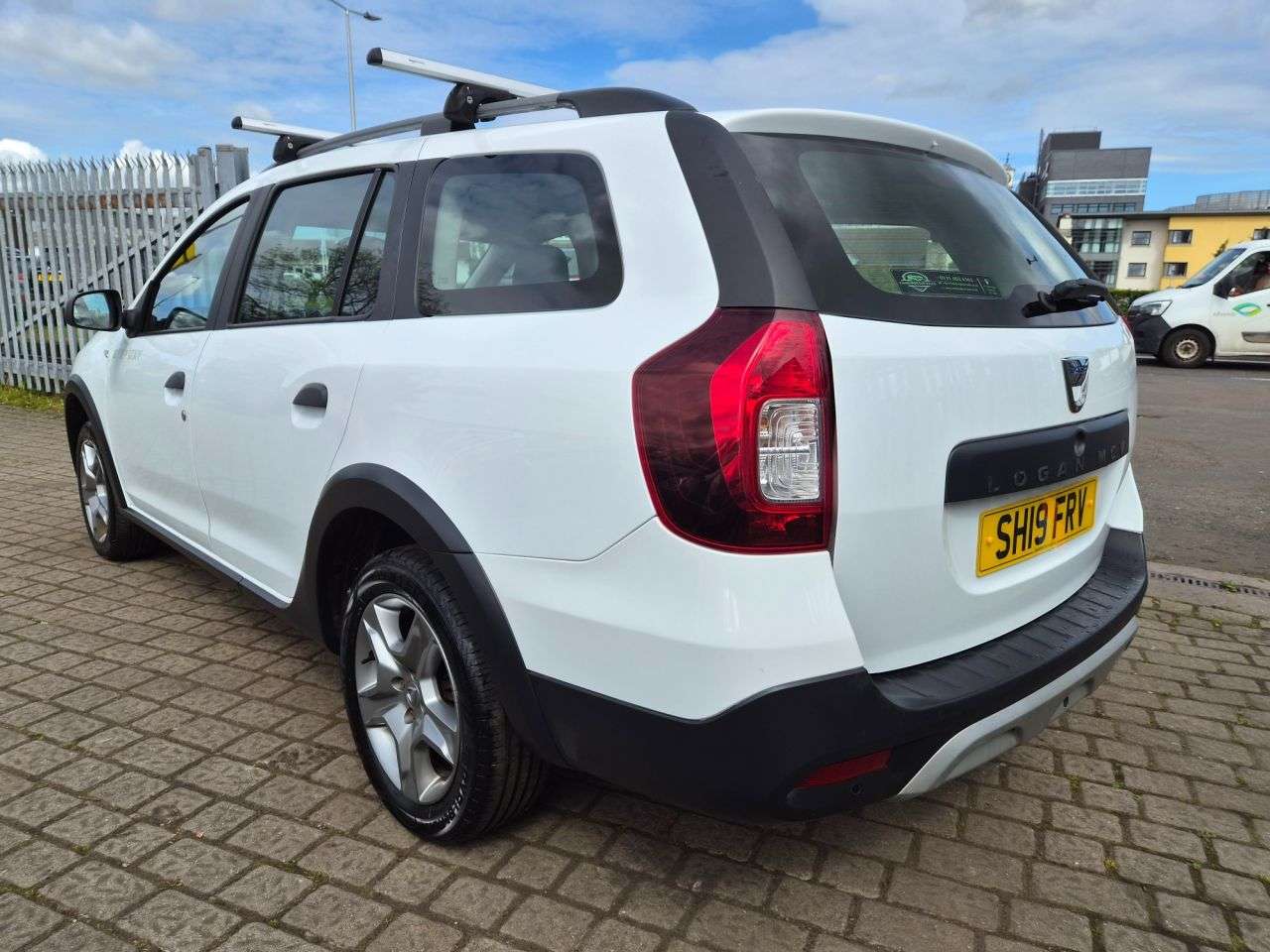 A 2019 DACIA LOGAN MCV STEPWAY 0.9 TCe Comfort Estate 5dr Petrol Manual Euro 6 (s/s) (90 ps) A 2019 DACIA LOGAN MCV STEPWAY 0.9 TCe Comfort Estate 5dr Petrol Manual Euro 6 (s/s) (90 ps)