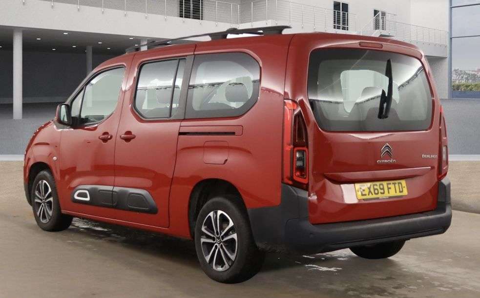 A 2019 CITROEN BERLINGO 1.5 BlueHDi Flair XL MPV 5dr Diesel Manual Euro 6 (100 ps) A 2019 CITROEN BERLINGO 1.5 BlueHDi Flair XL MPV 5dr Diesel Manual Euro 6 (100 ps)
