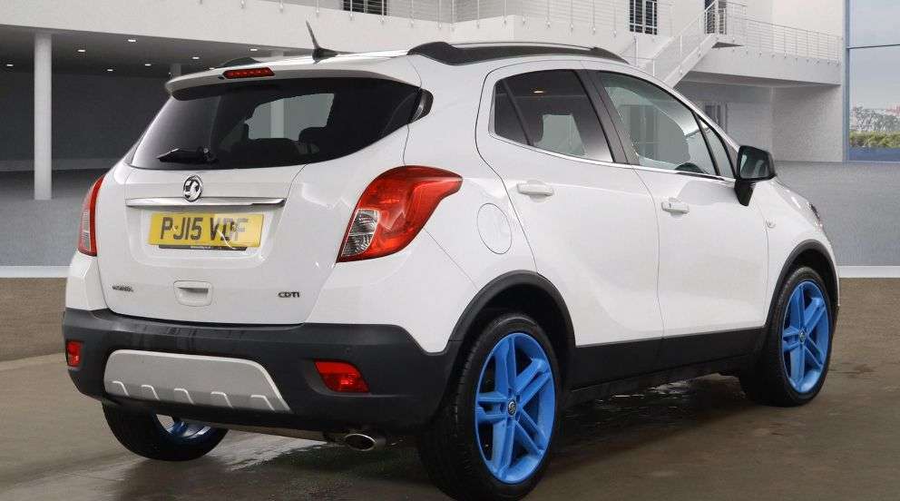 A 2015 VAUXHALL MOKKA 1.6 CDTi Limited Edition SUV 5dr Diesel Manual 2WD Euro 6 (s/s) (136 ps) A 2015 VAUXHALL MOKKA 1.6 CDTi Limited Edition SUV 5dr Diesel Manual 2WD Euro 6 (s/s) (136 ps)