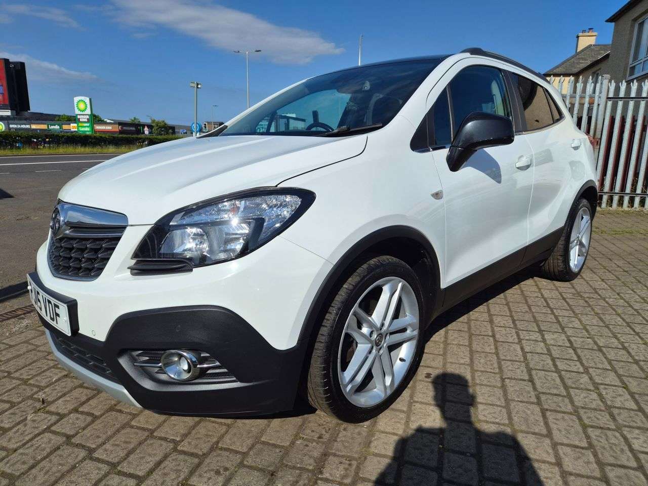 A 2015 VAUXHALL MOKKA 1.6 CDTi Limited Edition SUV 5dr Diesel Manual 2WD Euro 6 (s/s) (136 ps) A 2015 VAUXHALL MOKKA 1.6 CDTi Limited Edition SUV 5dr Diesel Manual 2WD Euro 6 (s/s) (136 ps)