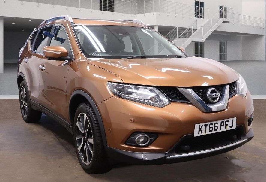 A 2017 NISSAN X-TRAIL 1.6 dCi Tekna SUV 5dr Diesel Manual 4WD Euro 6 (s/s) (130 ps) A 2017 NISSAN X-TRAIL 1.6 dCi Tekna SUV 5dr Diesel Manual 4WD Euro 6 (s/s) (130 ps)