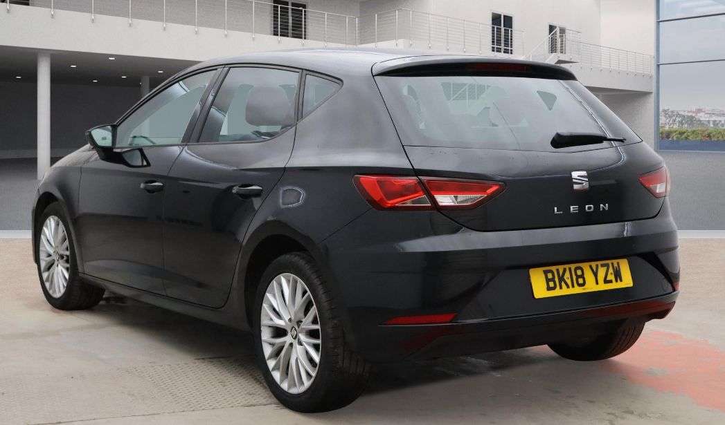 A 2018 SEAT LEON 1.6 TDI SE Dynamic Technology Hatchback 5dr Diesel DSG Euro 6 (s/s) (115 ps A 2018 SEAT LEON 1.6 TDI SE Dynamic Technology Hatchback 5dr Diesel DSG Euro 6 (s/s) (115 ps
