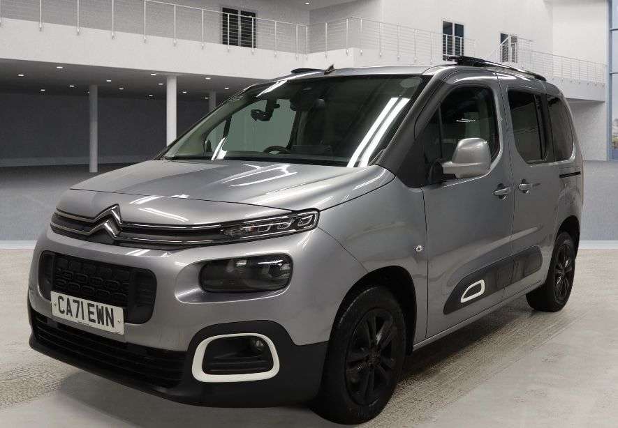 A 2021 CITROEN BERLINGO 1.5 BlueHDi Flair M MPV 5dr Diesel Manual Euro 6 (s/s) (100 ps) A 2021 CITROEN BERLINGO 1.5 BlueHDi Flair M MPV 5dr Diesel Manual Euro 6 (s/s) (100 ps)