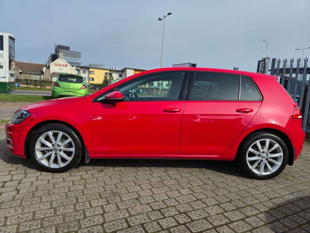 2018 VOLKSWAGEN GOLF 2018 VOLKSWAGEN GOLF