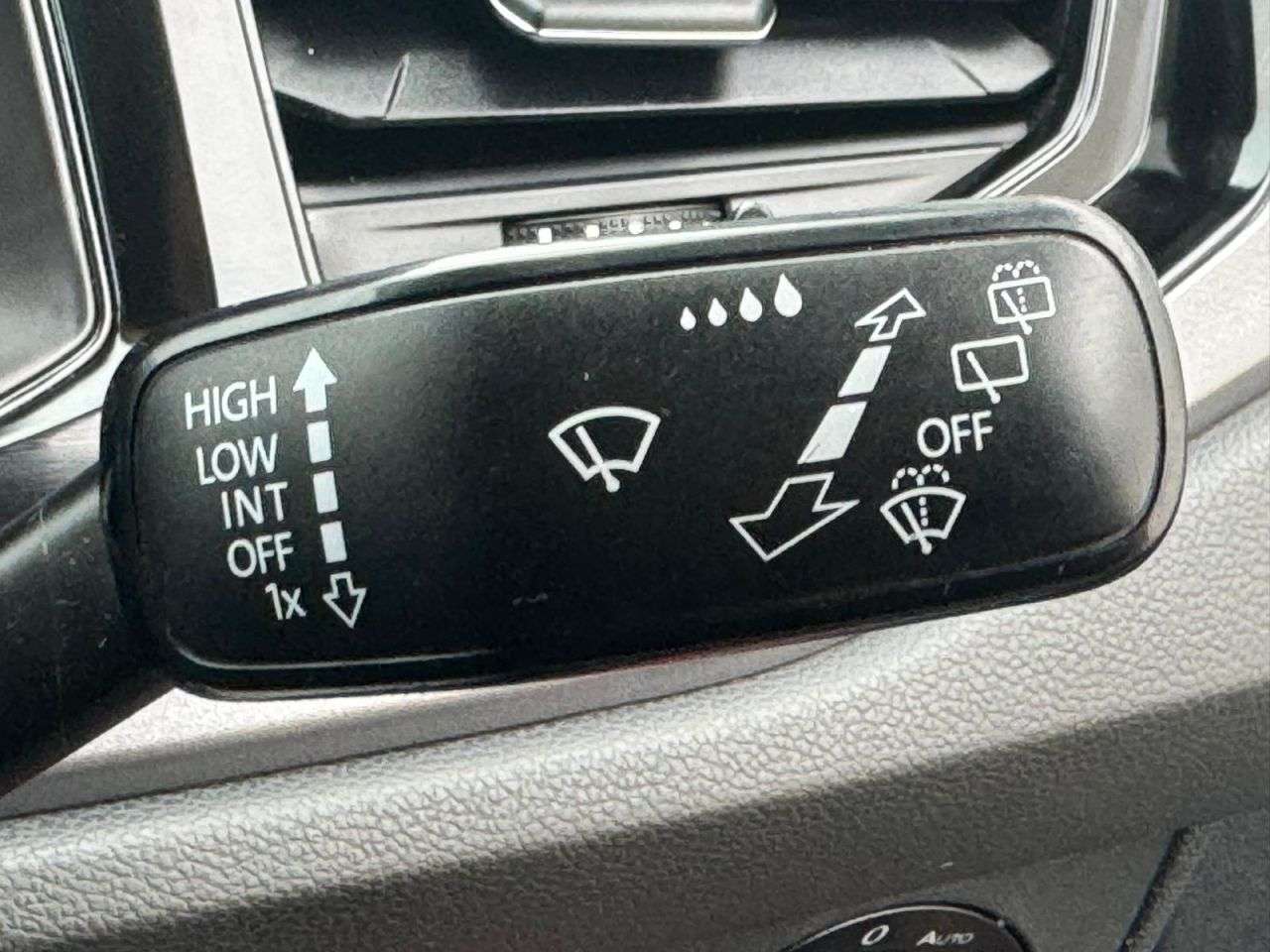 2019 VOLKSWAGEN POLO 2019 VOLKSWAGEN POLO