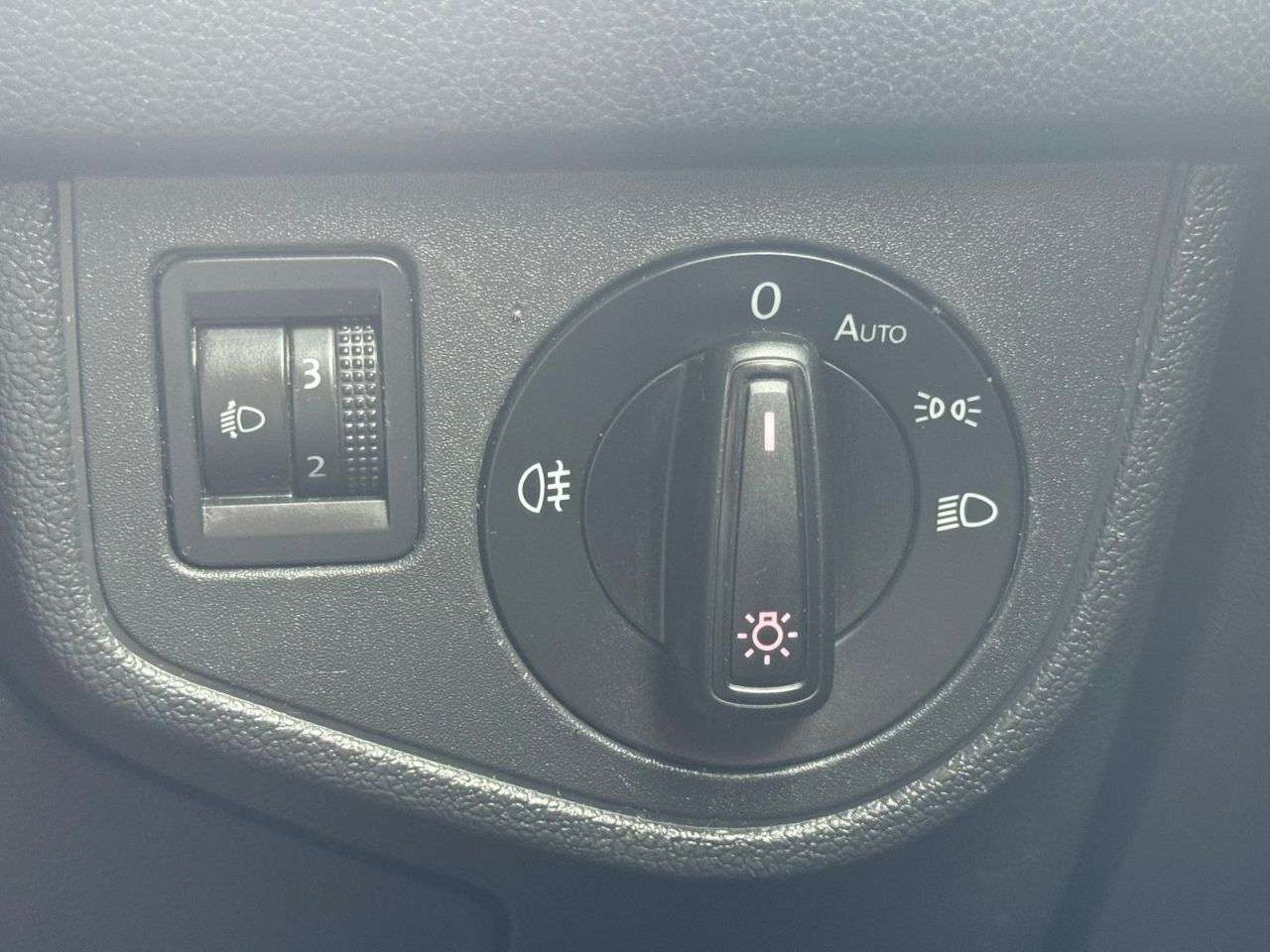 2019 VOLKSWAGEN POLO 2019 VOLKSWAGEN POLO