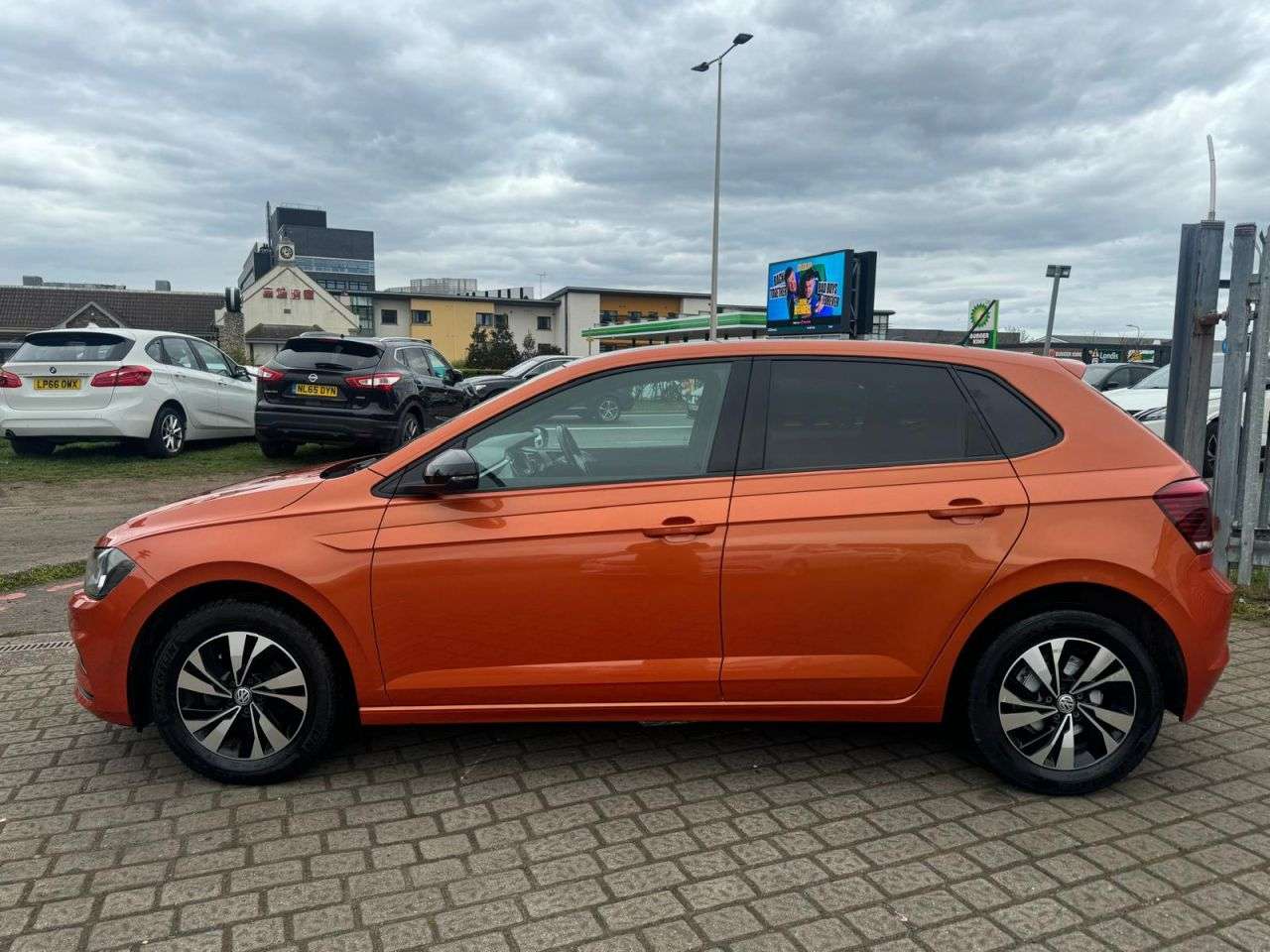 2019 VOLKSWAGEN POLO 2019 VOLKSWAGEN POLO