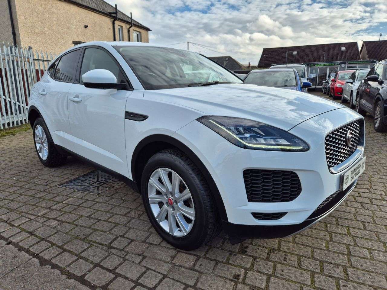A 2020 JAGUAR E-PACE 2.0 D180 S SUV 5dr Diesel Auto AWD Euro 6 (s/s) (180 ps) A 2020 JAGUAR E-PACE 2.0 D180 S SUV 5dr Diesel Auto AWD Euro 6 (s/s) (180 ps)