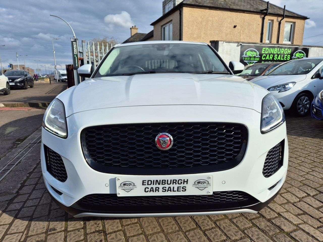 A 2020 JAGUAR E-PACE 2.0 D180 S SUV 5dr Diesel Auto AWD Euro 6 (s/s) (180 ps) A 2020 JAGUAR E-PACE 2.0 D180 S SUV 5dr Diesel Auto AWD Euro 6 (s/s) (180 ps)