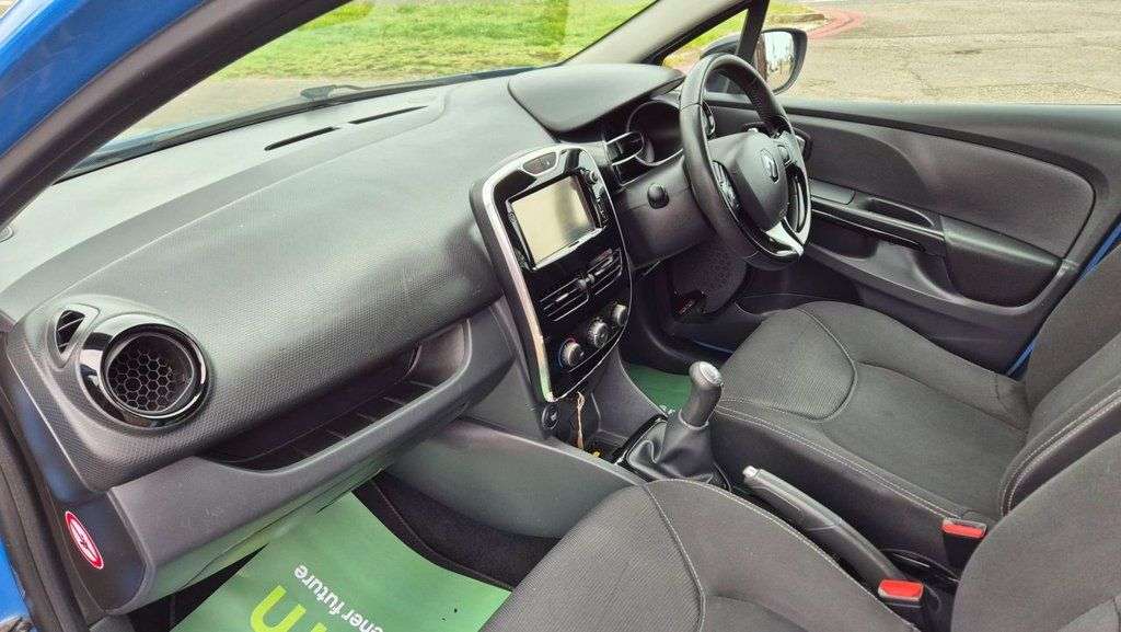 2015 RENAULT CLIO 2015 RENAULT CLIO