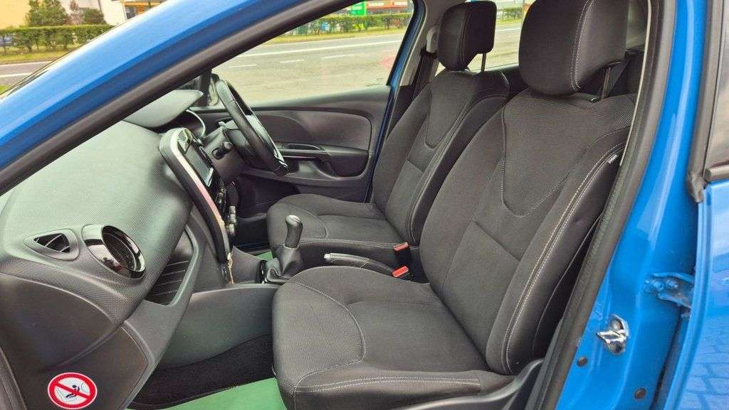 2015 RENAULT CLIO 2015 RENAULT CLIO