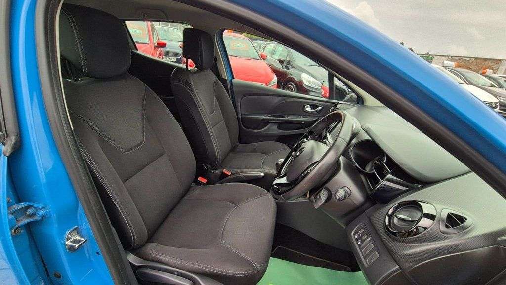 2015 RENAULT CLIO 2015 RENAULT CLIO