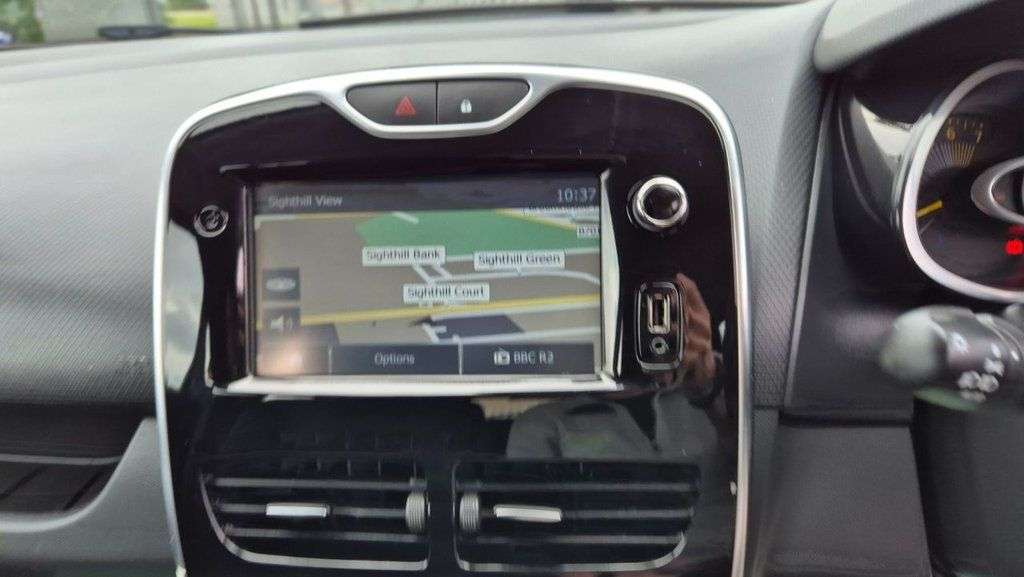 2015 RENAULT CLIO 2015 RENAULT CLIO