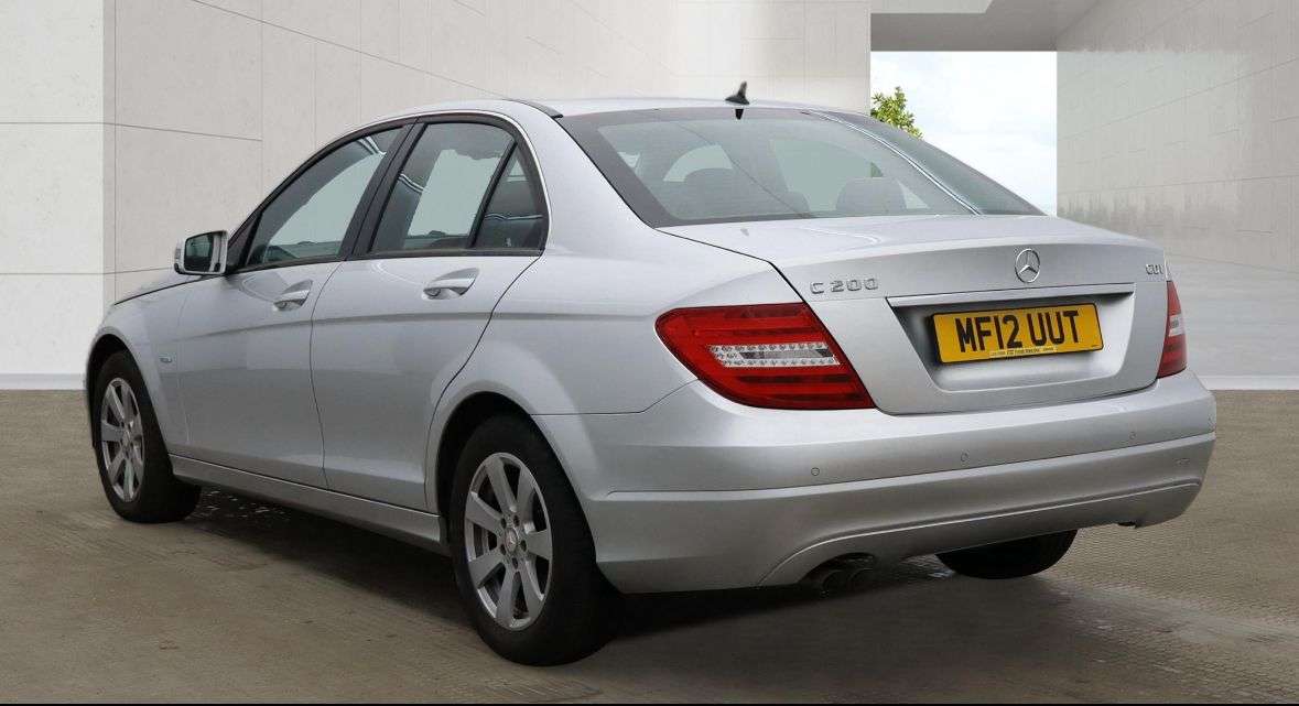 A 2012 MERCEDES-BENZ C-CLASS 2.1 C200 CDI BlueEfficiency SE Saloon 4dr Diesel G-Tronic+ Euro 5 (s/s) (13 A 2012 MERCEDES-BENZ C-CLASS 2.1 C200 CDI BlueEfficiency SE Saloon 4dr Diesel G-Tronic+ Euro 5 (s/s) (13