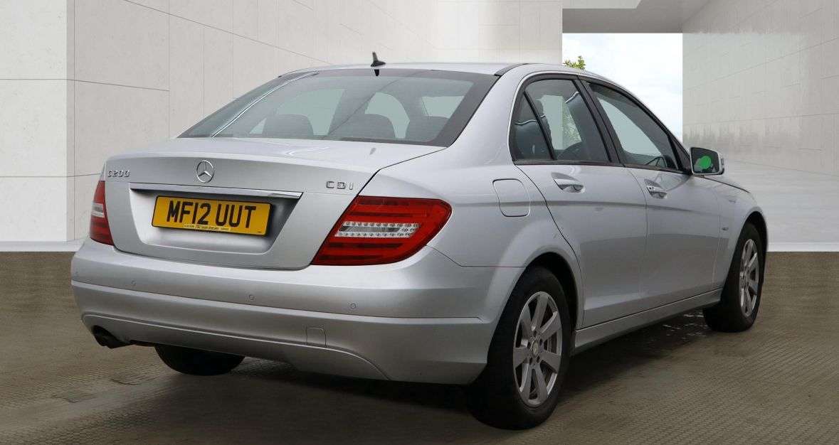 A 2012 MERCEDES-BENZ C-CLASS 2.1 C200 CDI BlueEfficiency SE Saloon 4dr Diesel G-Tronic+ Euro 5 (s/s) (13 A 2012 MERCEDES-BENZ C-CLASS 2.1 C200 CDI BlueEfficiency SE Saloon 4dr Diesel G-Tronic+ Euro 5 (s/s) (13