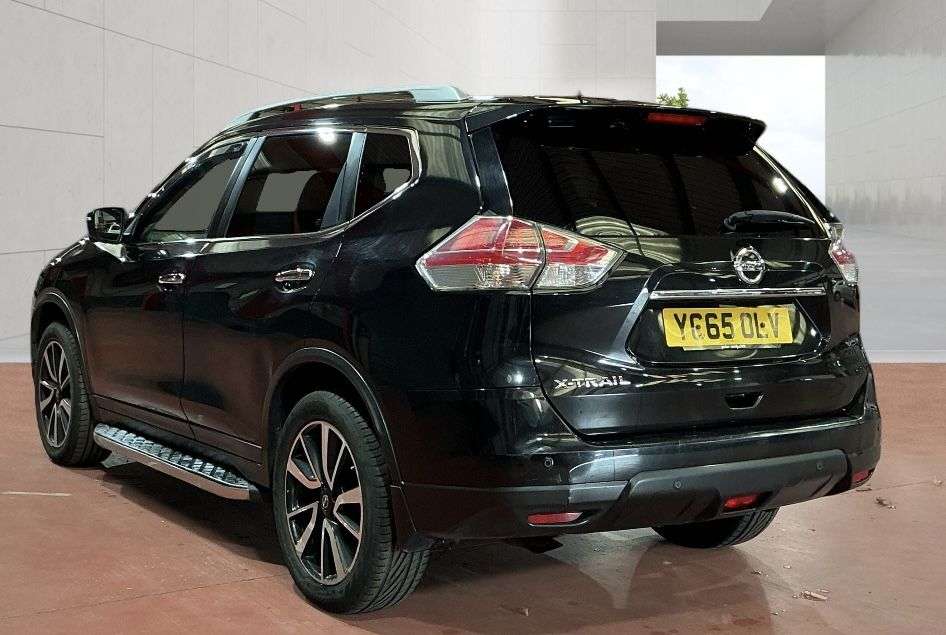 A 2015 NISSAN X-TRAIL 1.6 dCi n-tec SUV 5dr Diesel Manual 4WD Euro 6 (s/s) (130 ps) A 2015 NISSAN X-TRAIL 1.6 dCi n-tec SUV 5dr Diesel Manual 4WD Euro 6 (s/s) (130 ps)