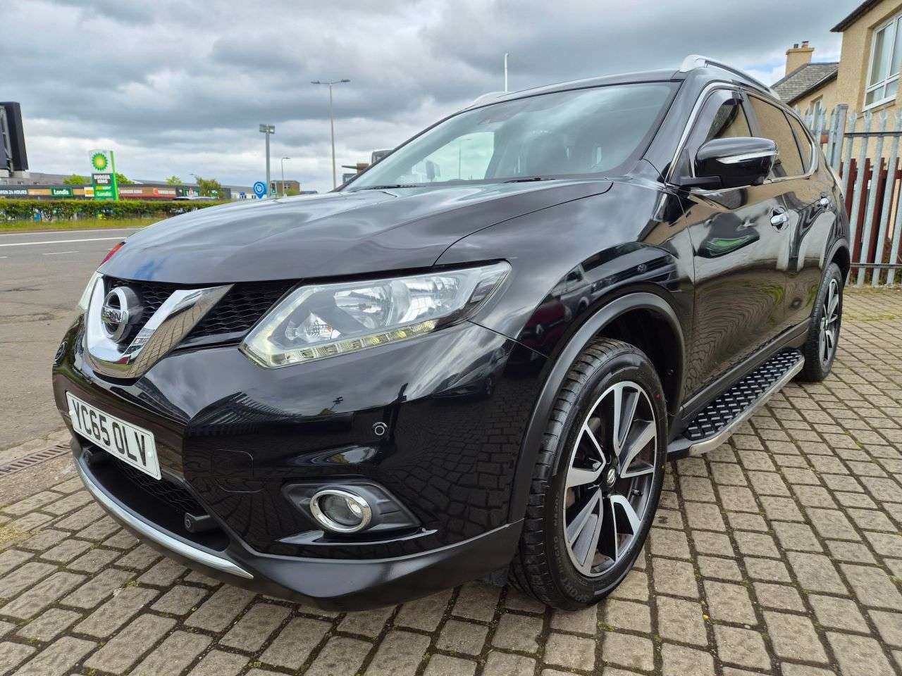 A 2015 NISSAN X-TRAIL 1.6 dCi n-tec SUV 5dr Diesel Manual 4WD Euro 6 (s/s) (130 ps) A 2015 NISSAN X-TRAIL 1.6 dCi n-tec SUV 5dr Diesel Manual 4WD Euro 6 (s/s) (130 ps)