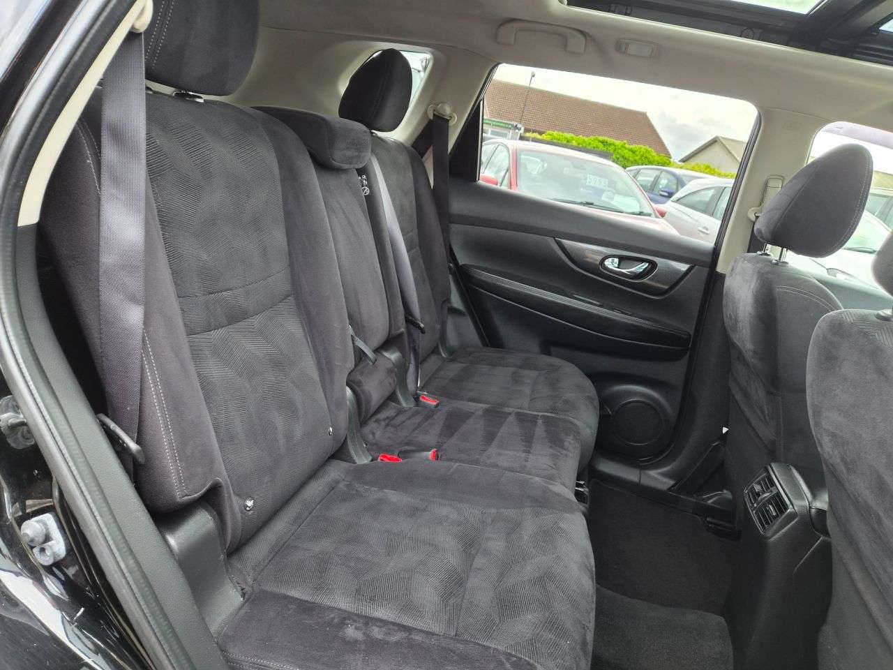 2015 NISSAN X-TRAIL 2015 NISSAN X-TRAIL