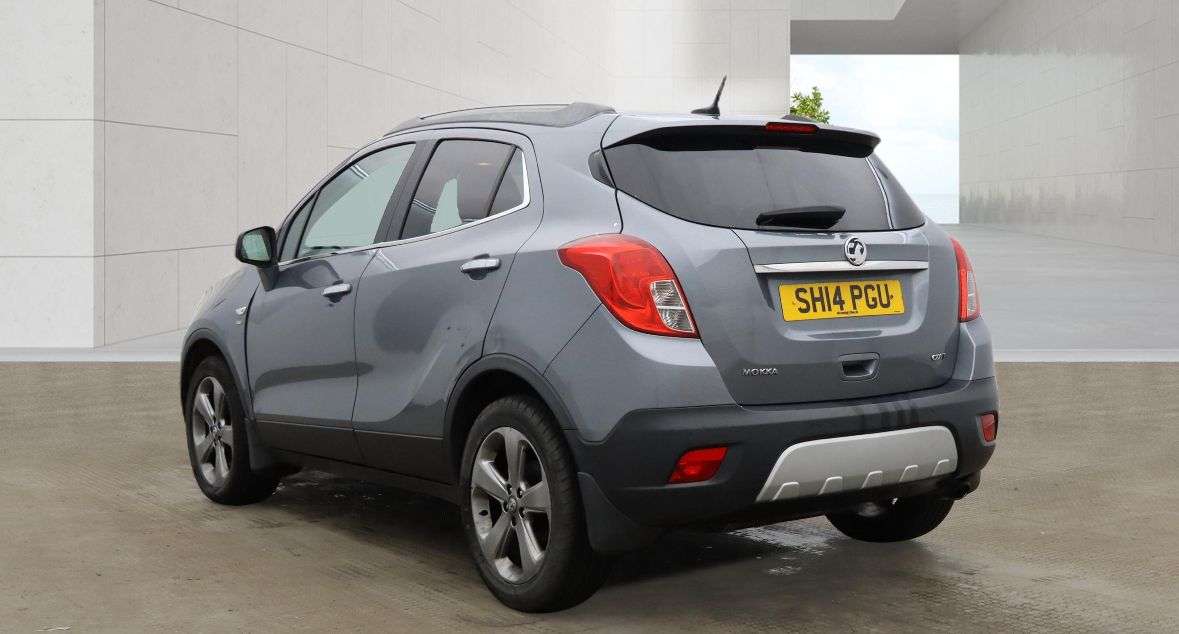 A 2014 VAUXHALL MOKKA 1.7 CDTi SE SUV 5dr Diesel Manual 2WD Euro 5 (s/s) (130 ps) A 2014 VAUXHALL MOKKA 1.7 CDTi SE SUV 5dr Diesel Manual 2WD Euro 5 (s/s) (130 ps)