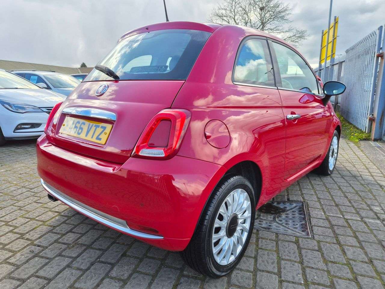 2016 FIAT 500 2016 FIAT 500
