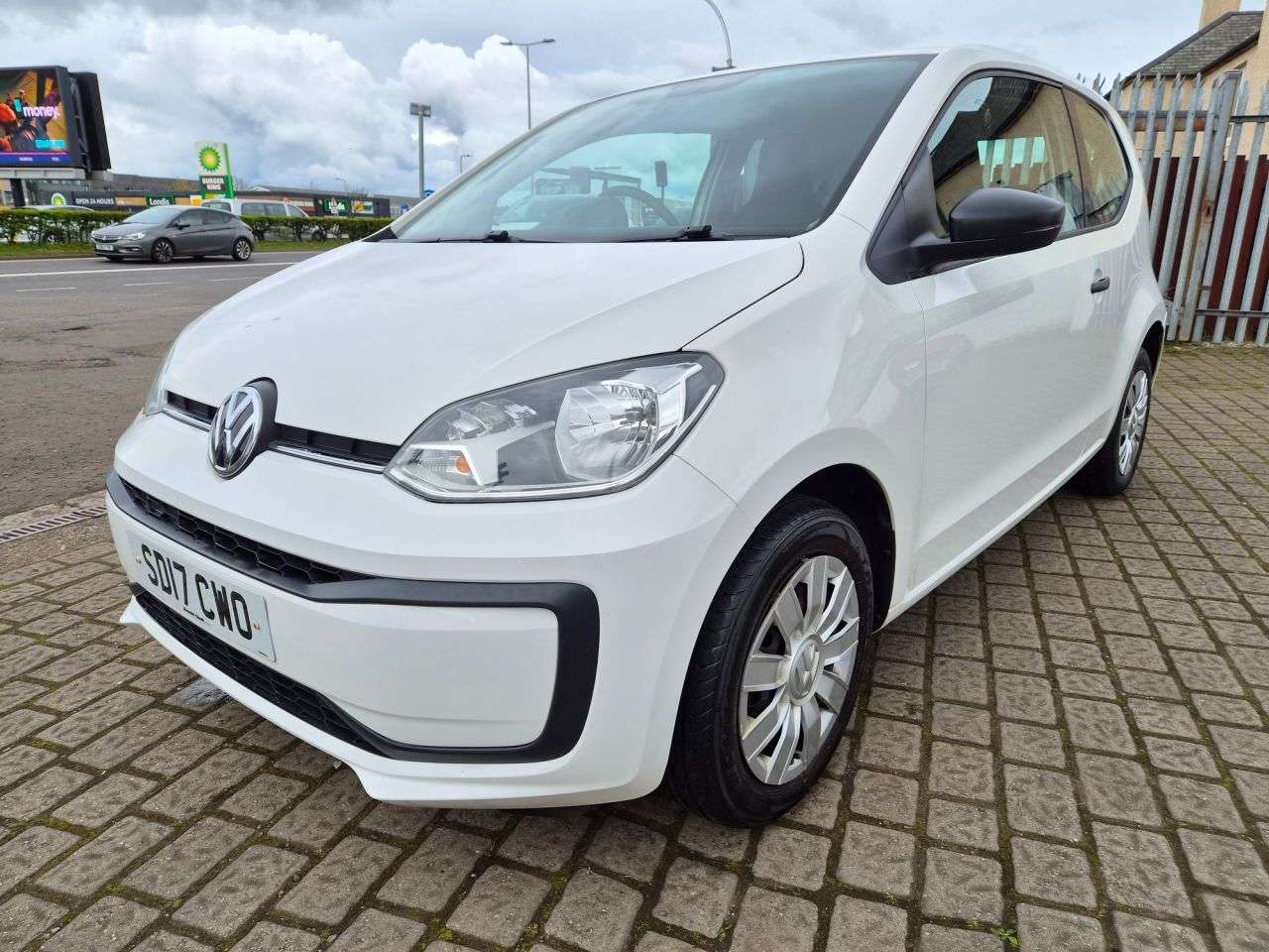 2017 VOLKSWAGEN UP! 2017 VOLKSWAGEN UP!