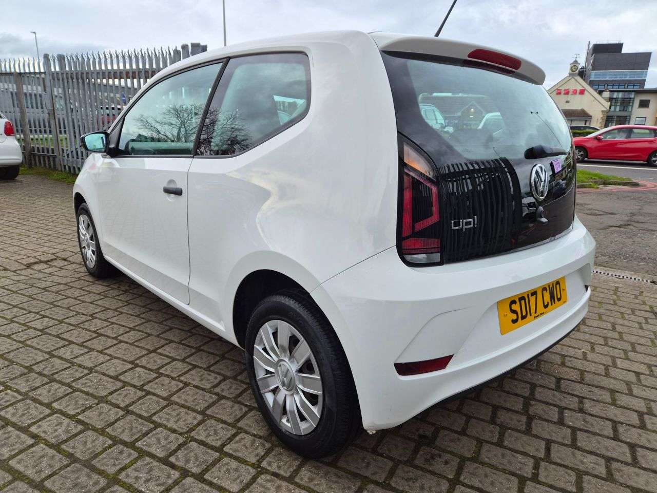 2017 VOLKSWAGEN UP! 2017 VOLKSWAGEN UP!