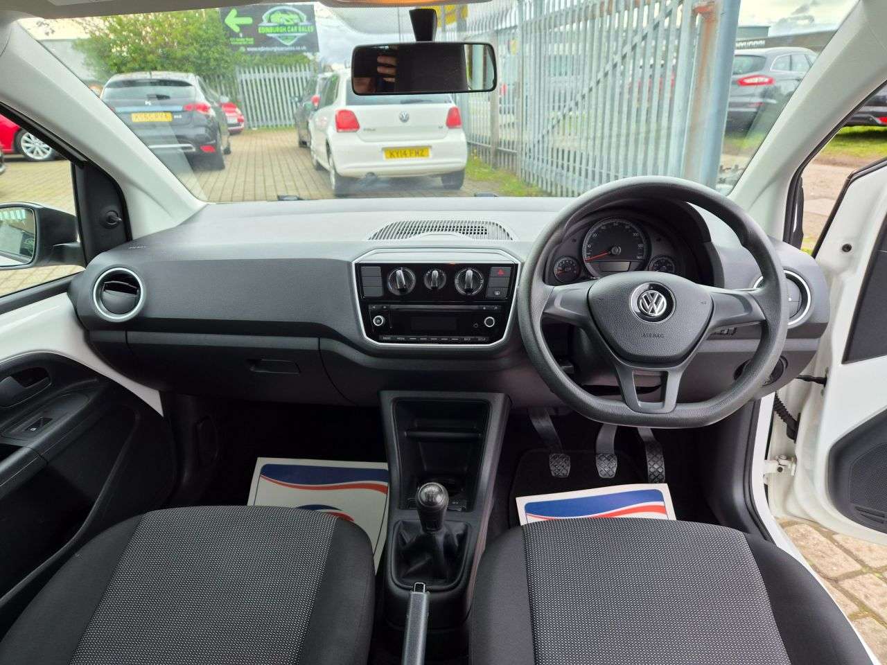 2017 VOLKSWAGEN UP! 2017 VOLKSWAGEN UP!
