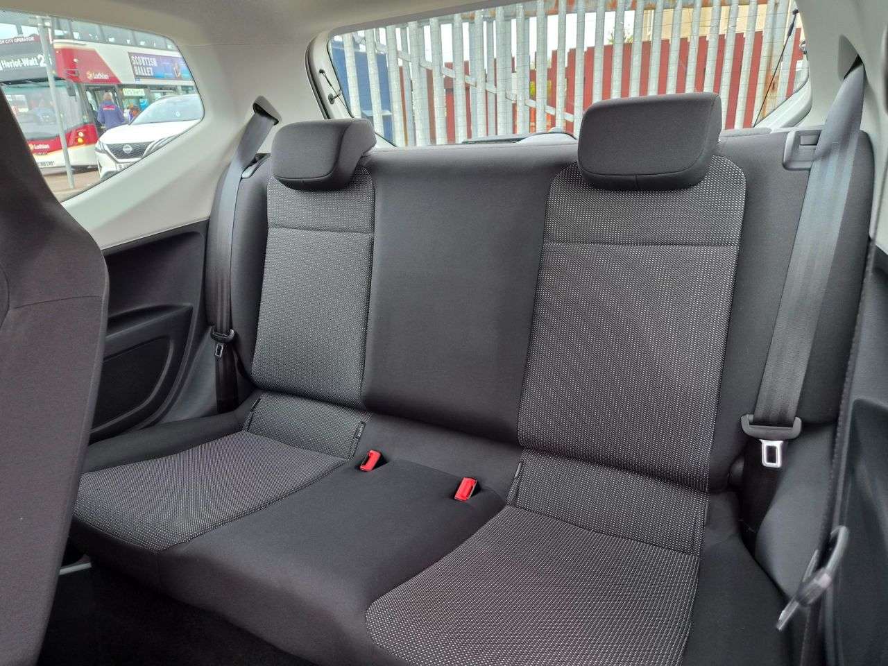 2017 VOLKSWAGEN UP! 2017 VOLKSWAGEN UP!