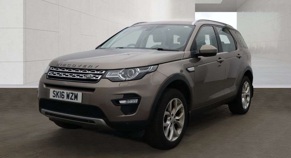A 2016 LAND ROVER DISCOVERY SPORT 2.0 TD4 HSE SUV 5dr Diesel Auto 4WD Euro 6 (s/s) (180 ps) A 2016 LAND ROVER DISCOVERY SPORT 2.0 TD4 HSE SUV 5dr Diesel Auto 4WD Euro 6 (s/s) (180 ps)