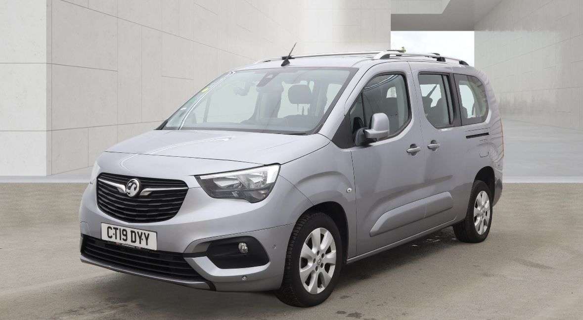 A 2019 VAUXHALL COMBO LIFE 1.5 Turbo D BlueInjection Energy XL MPV 5dr Diesel Manual Euro 6 (s/s) (7 S A 2019 VAUXHALL COMBO LIFE 1.5 Turbo D BlueInjection Energy XL MPV 5dr Diesel Manual Euro 6 (s/s) (7 S
