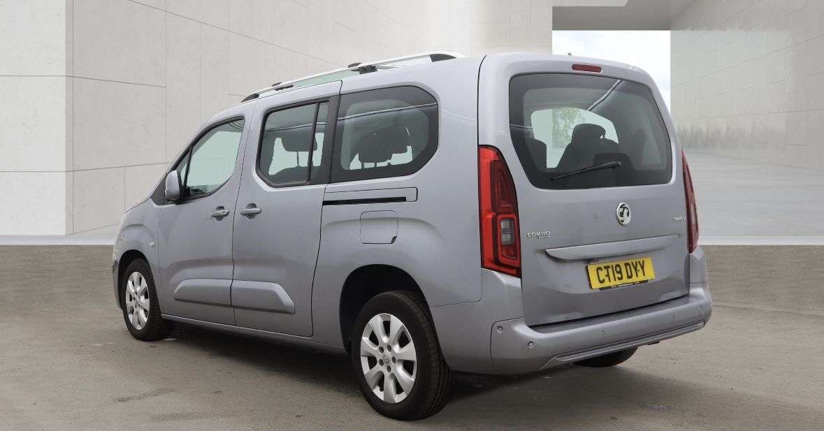A 2019 VAUXHALL COMBO LIFE 1.5 Turbo D BlueInjection Energy XL MPV 5dr Diesel Manual Euro 6 (s/s) (7 S A 2019 VAUXHALL COMBO LIFE 1.5 Turbo D BlueInjection Energy XL MPV 5dr Diesel Manual Euro 6 (s/s) (7 S