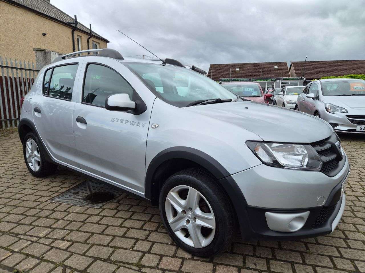 A 2014 DACIA SANDERO STEPWAY 1.5 dCi Ambiance Hatchback 5dr Diesel Manual Euro 5 (90 ps) A 2014 DACIA SANDERO STEPWAY 1.5 dCi Ambiance Hatchback 5dr Diesel Manual Euro 5 (90 ps)