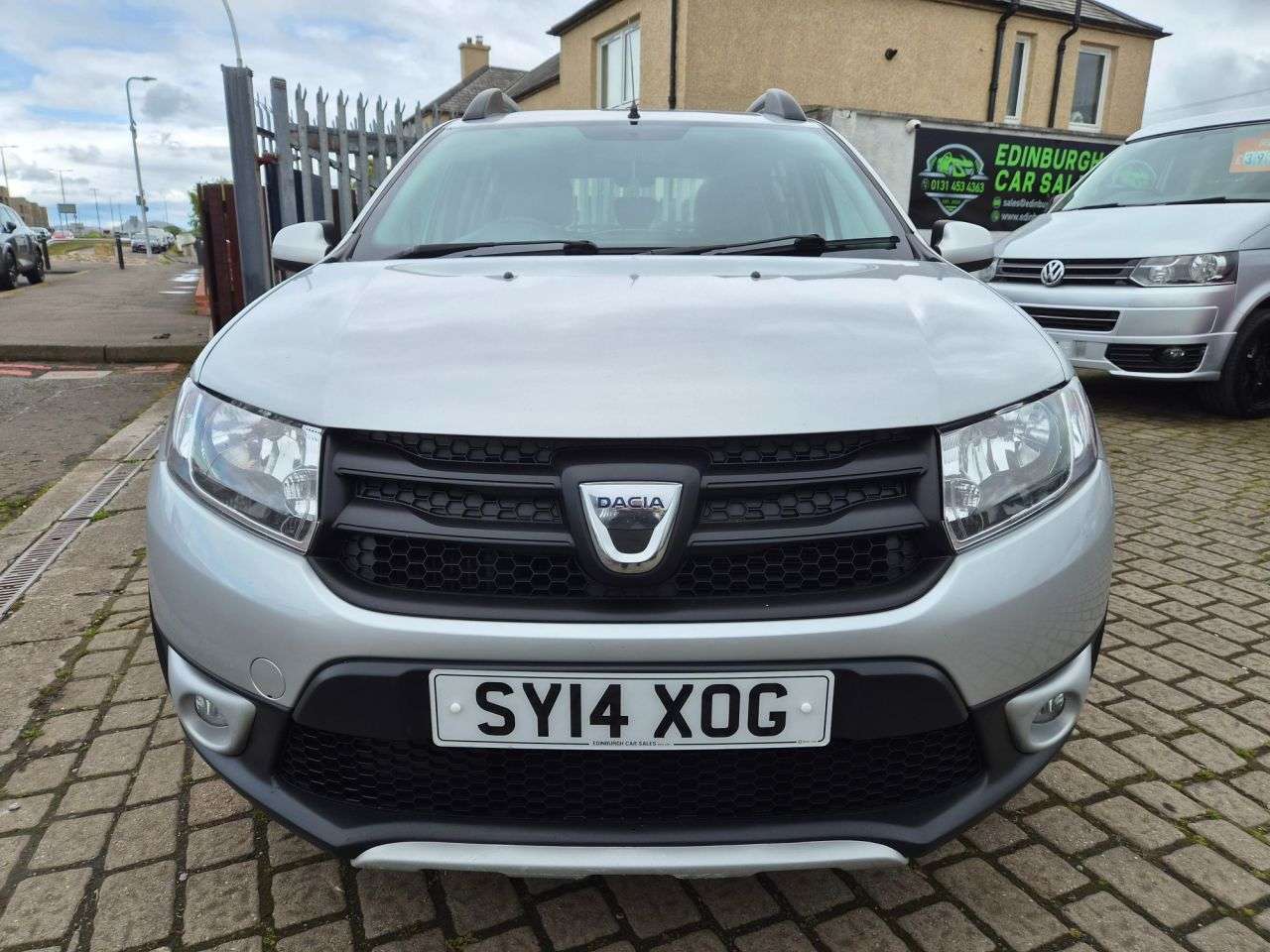 A 2014 DACIA SANDERO STEPWAY 1.5 dCi Ambiance Hatchback 5dr Diesel Manual Euro 5 (90 ps) A 2014 DACIA SANDERO STEPWAY 1.5 dCi Ambiance Hatchback 5dr Diesel Manual Euro 5 (90 ps)