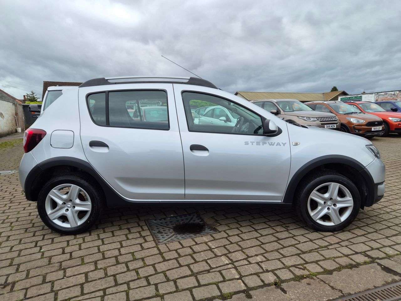 2014 DACIA SANDERO STEPWAY 2014 DACIA SANDERO STEPWAY