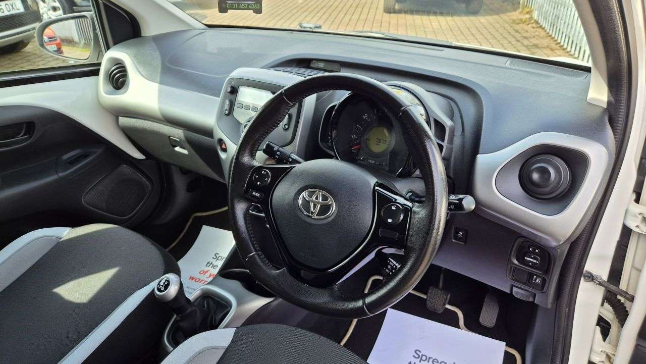 2015 TOYOTA AYGO 2015 TOYOTA AYGO